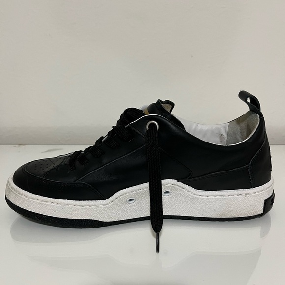 Yeah! GG Low Tops - Picture 5 of 16